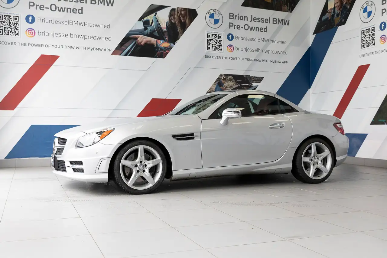 Mercedes-Benz SLK снимка Mercedes-Benz SLK
