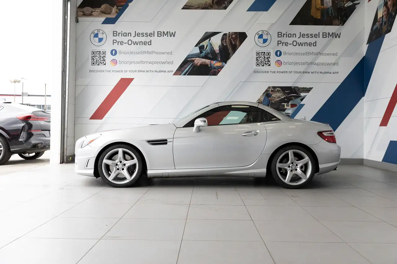 Mercedes-Benz SLK снимка Mercedes-Benz SLK