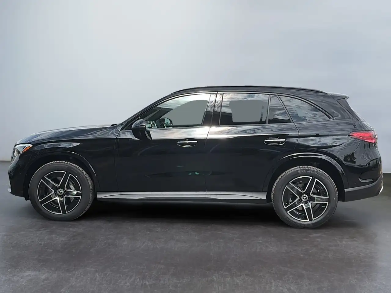 Mercedes-Benz GLC снимка Mercedes-Benz GLC
