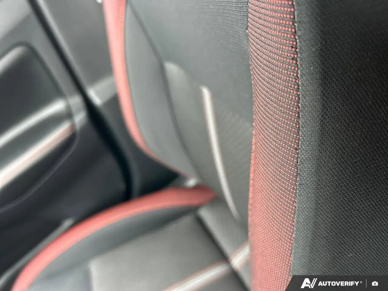 Nissan Versa снимка Nissan Versa