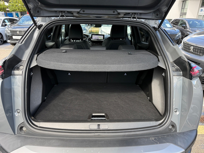 Peugeot 2008 1.2 PureTech 130 GT ACC KeyLess LED Navi — photo 12