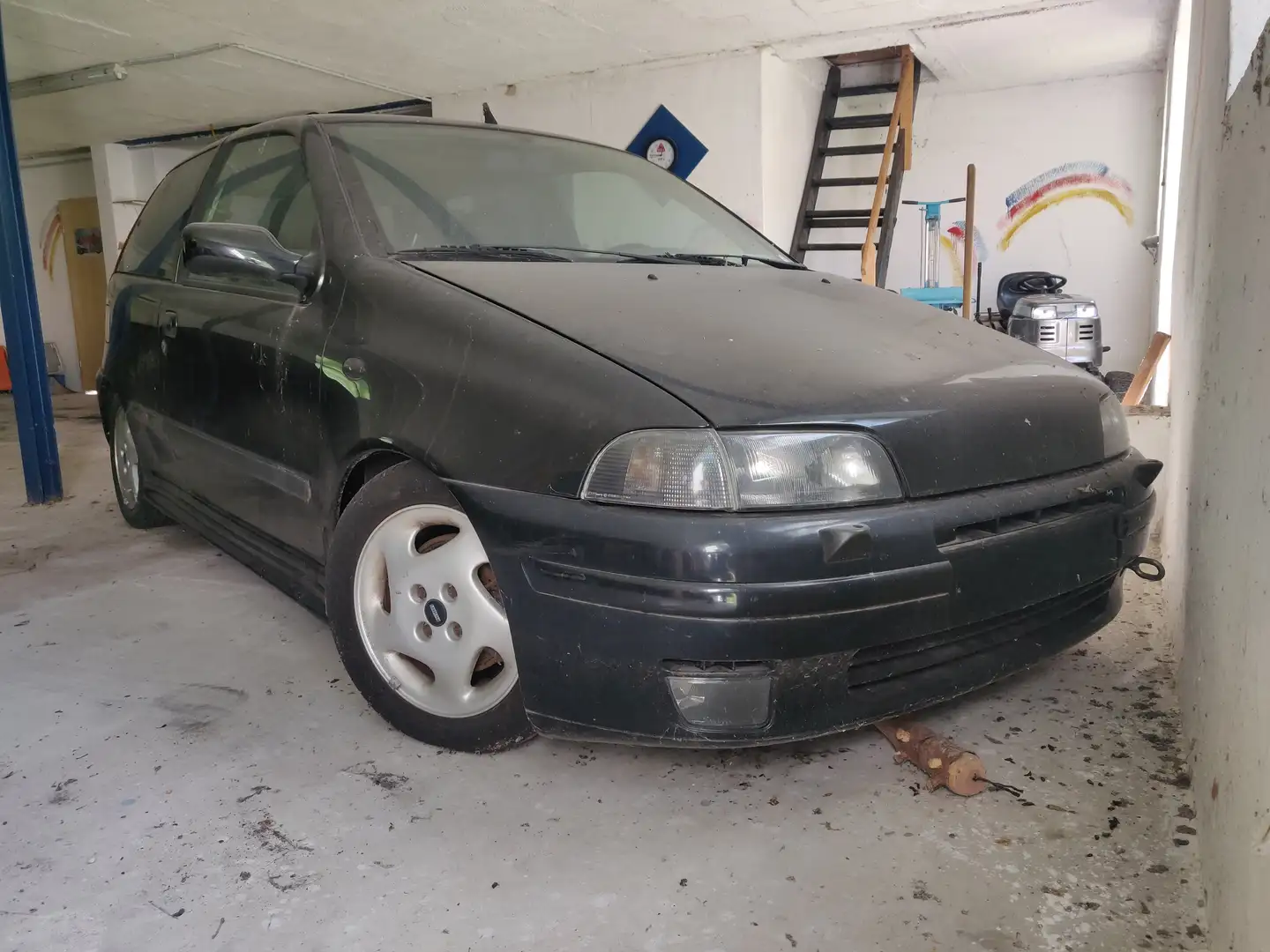 Fiat Punto GT Turbo Schwarz - 1