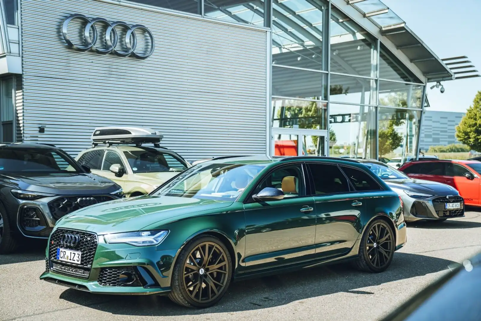 Audi RS6 RS6 Avant 4.0 TFSI quattro B&O, Pano, Headup, AB Wit - 2