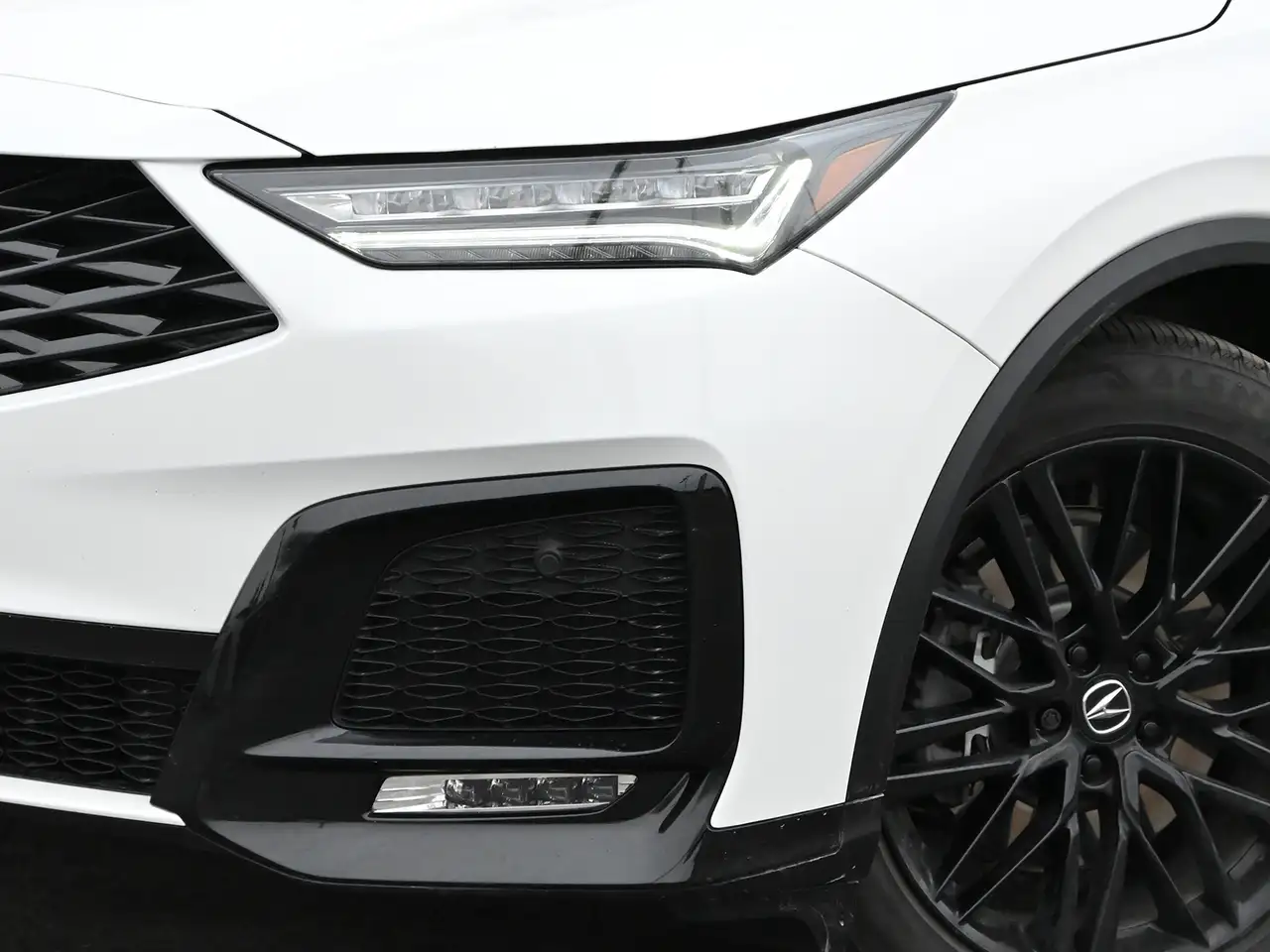 Acura MDX снимка Acura MDX