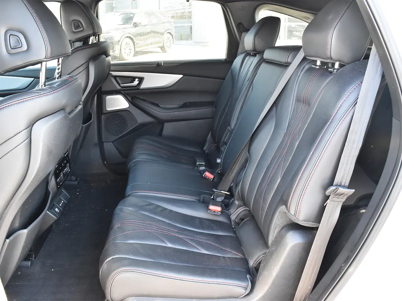 Acura MDX снимка Acura MDX
