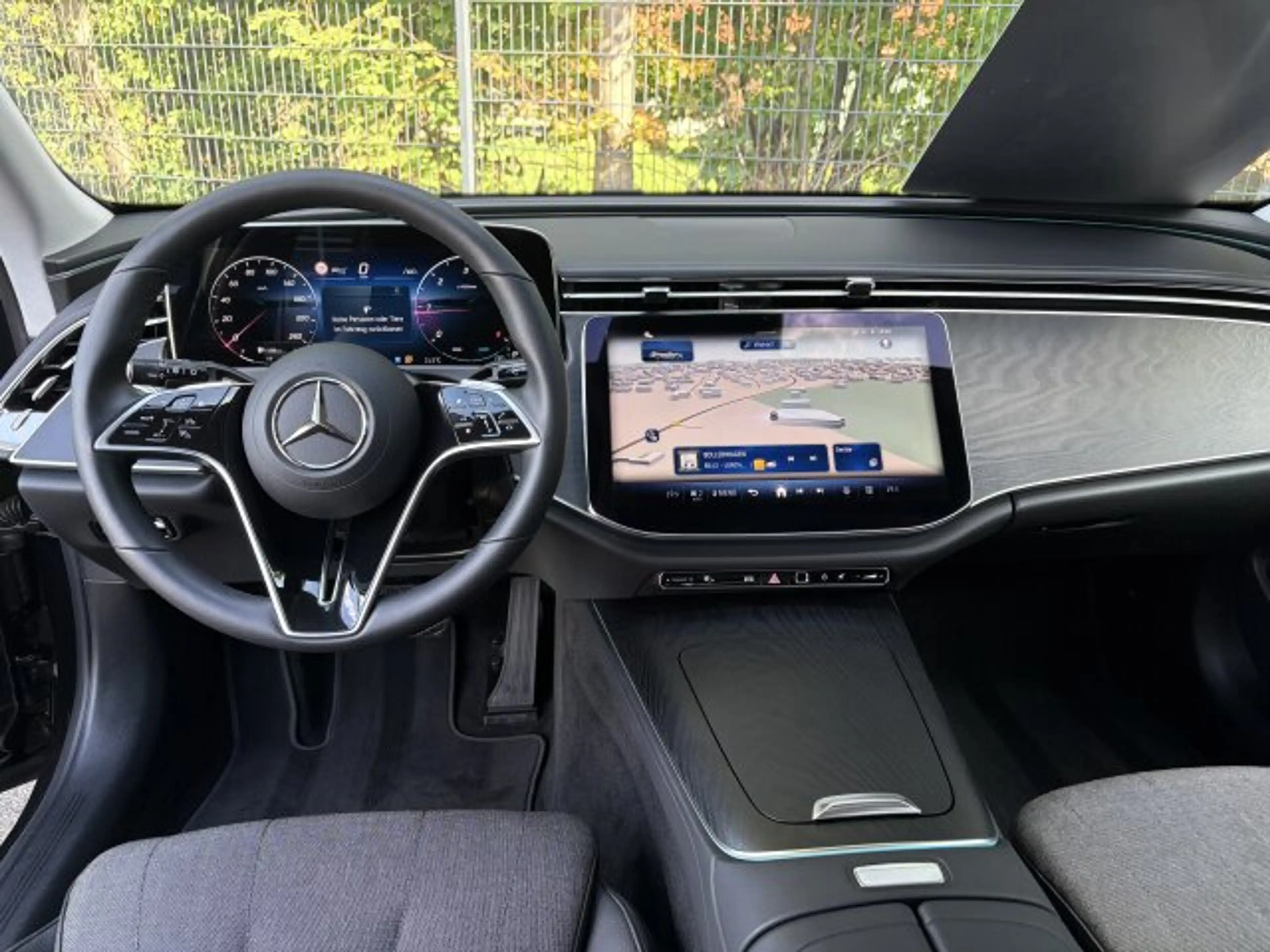 Mercedes-Benz E 220 E 220dT AVANTGARDE Advanced AHK Distronic Kamera — photo 2