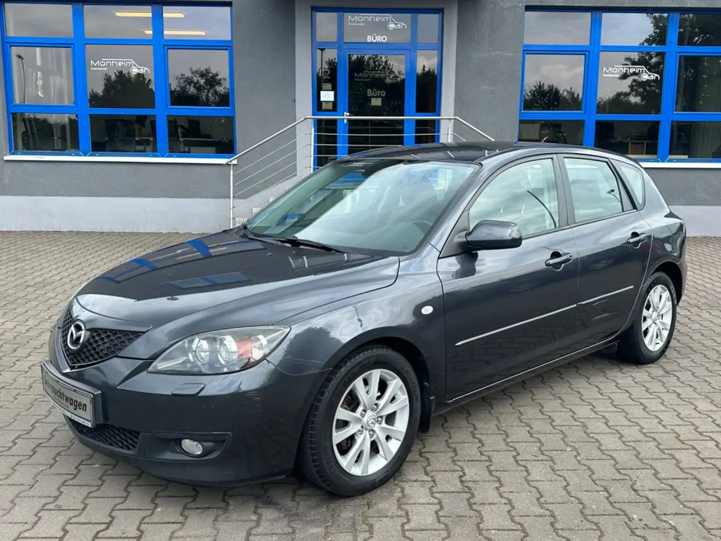 Mazda 3 Lim. 1.6 Sport Active+ Grau - 1