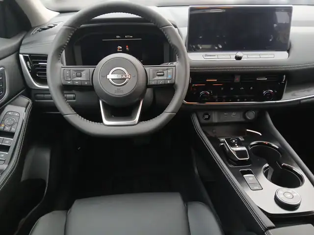 Nissan X-Trail X-TRAIL Tekna 1.5 VC-T e-4orce 214 PS 5S mit Glasdach Ansicht 5