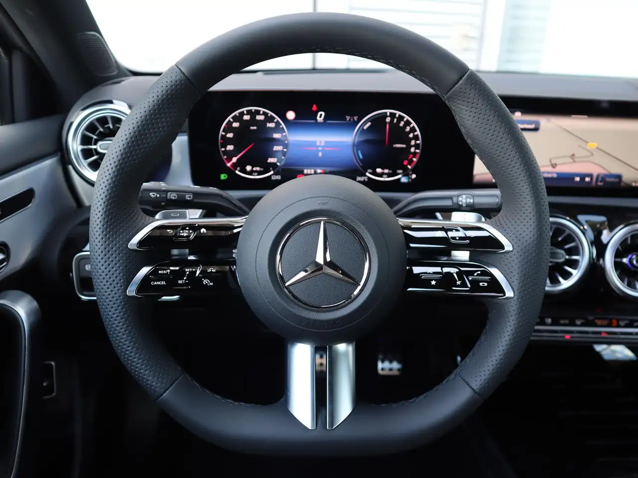 Mercedes-Benz A-Class 2026 — фото 14