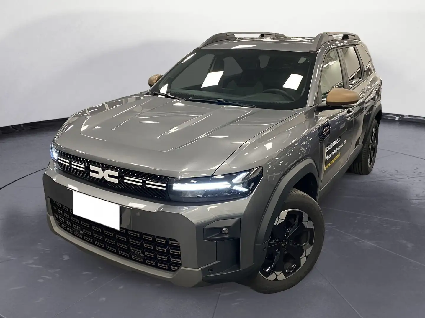 Dacia Bigster Bigster 1.2 Eco-G 140 CV MHEV Extreme Grigio - 1