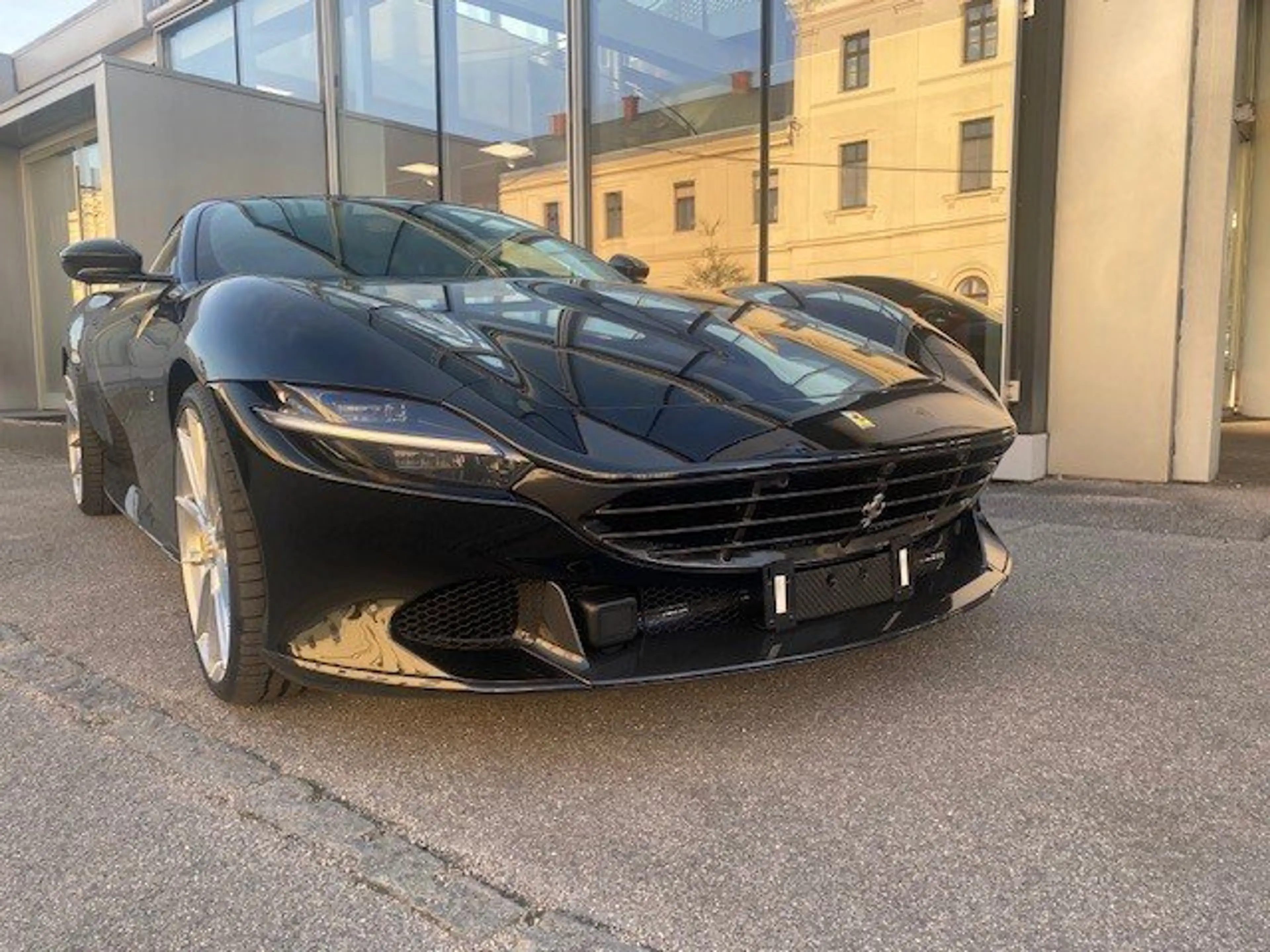 Ferrari Roma — photo 8