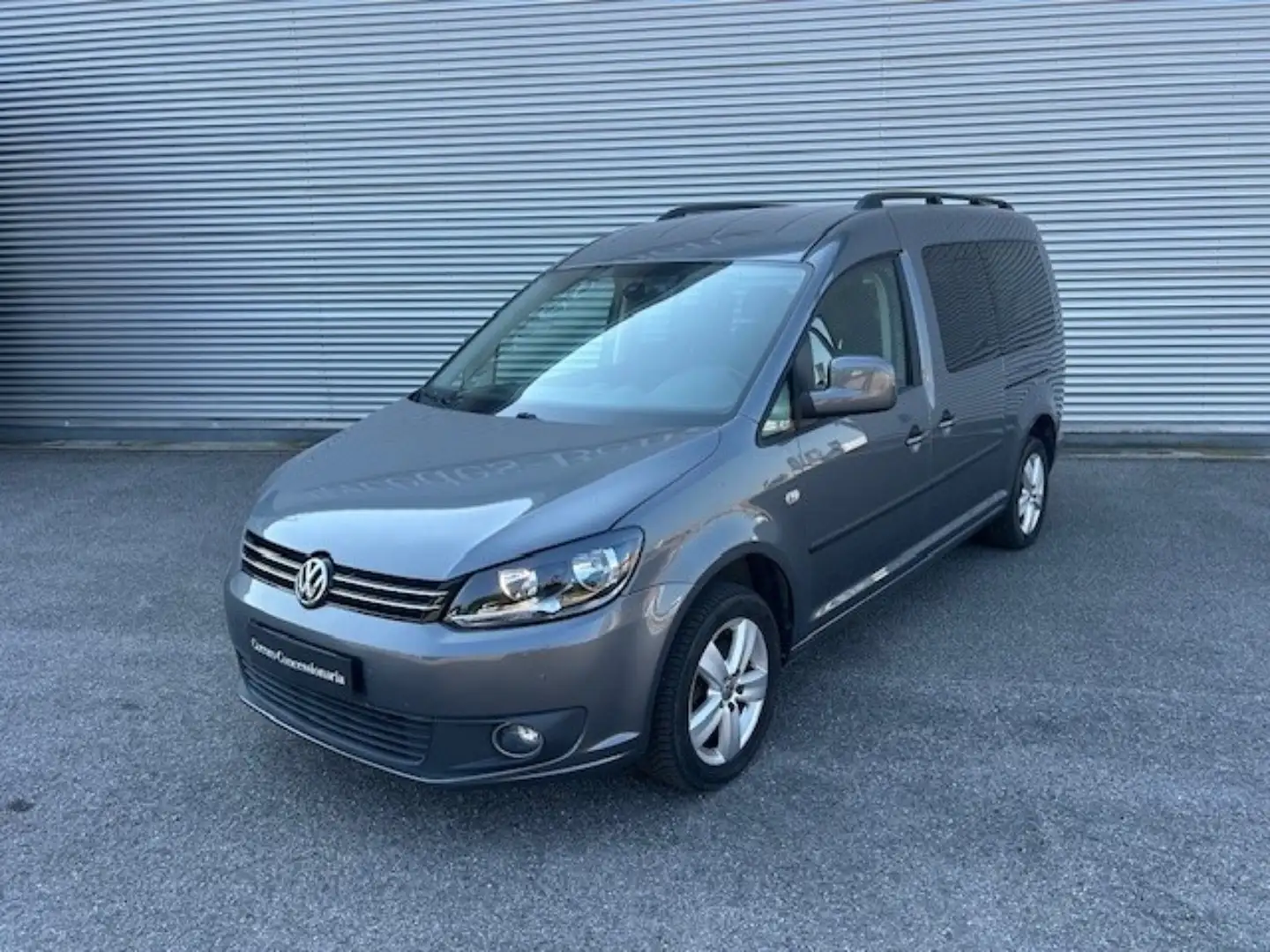 Volkswagen Caddy maxi 1.6 tdi 102cv Comfortline Grigio - 1