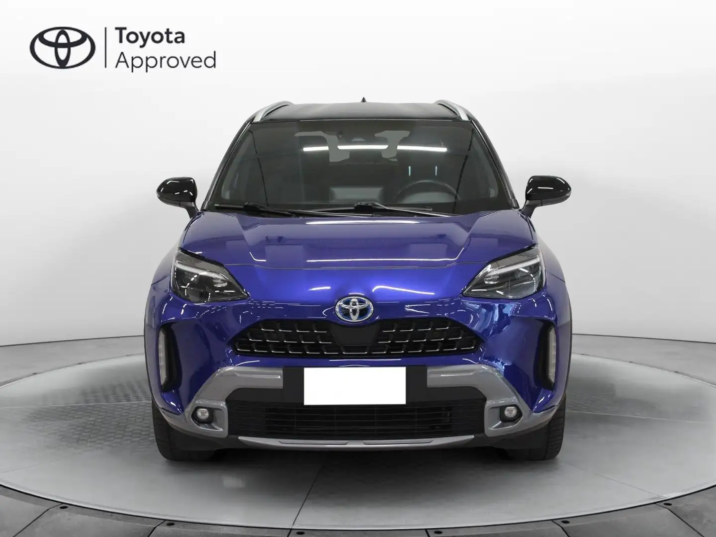 Toyota Yaris Cross 1.5 Hybrid 5p. E-CVT AWD-i Adventure Blauw - 2
