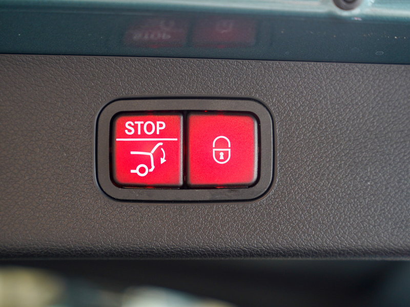 Mercedes-Benz E 300 E 300 de T AMG DIGITAL LIGHT Panorama Airmatic — photo 6