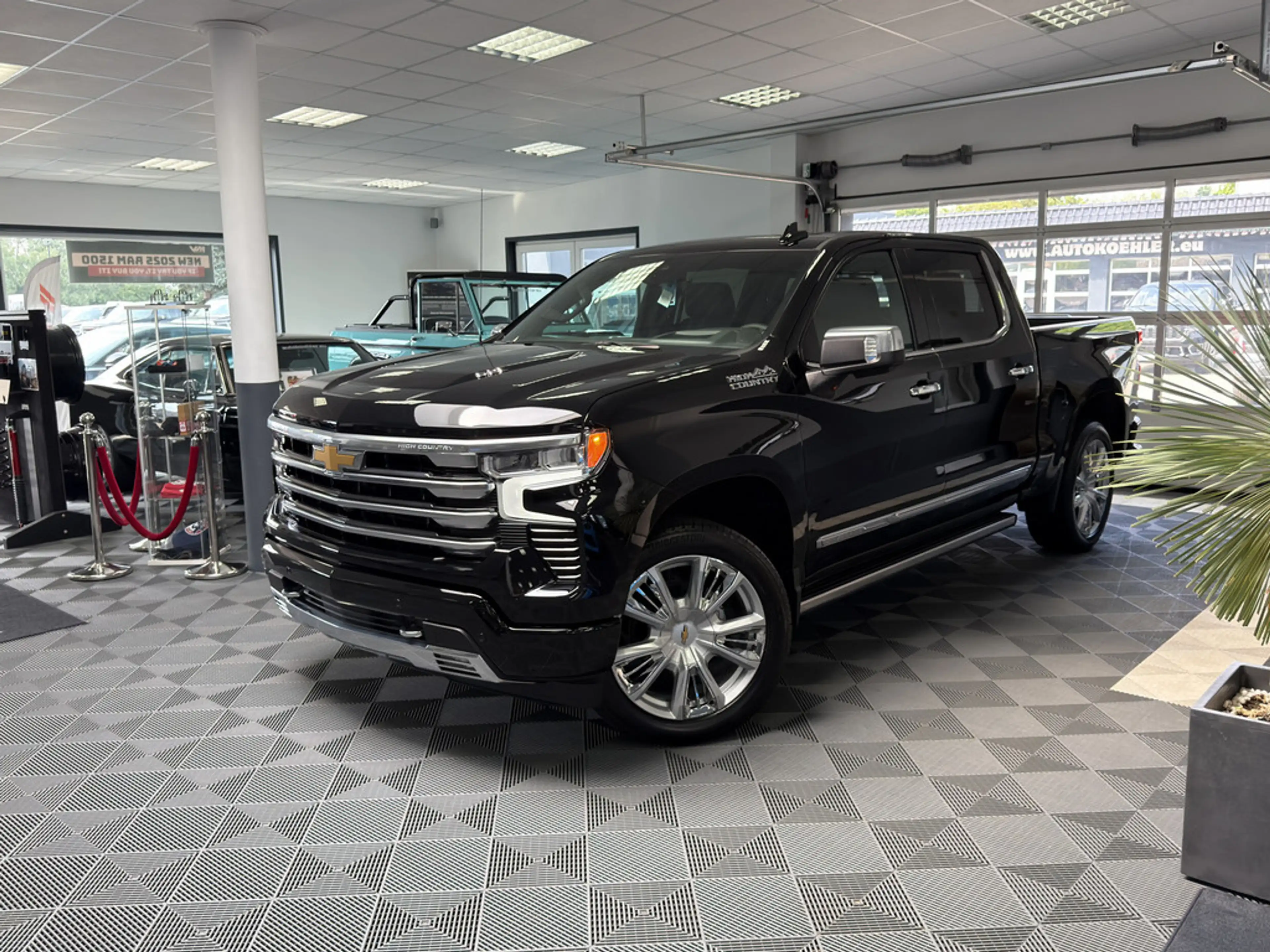 Chevrolet Silverado High Country MY 25 6.2l V8 — photo 4