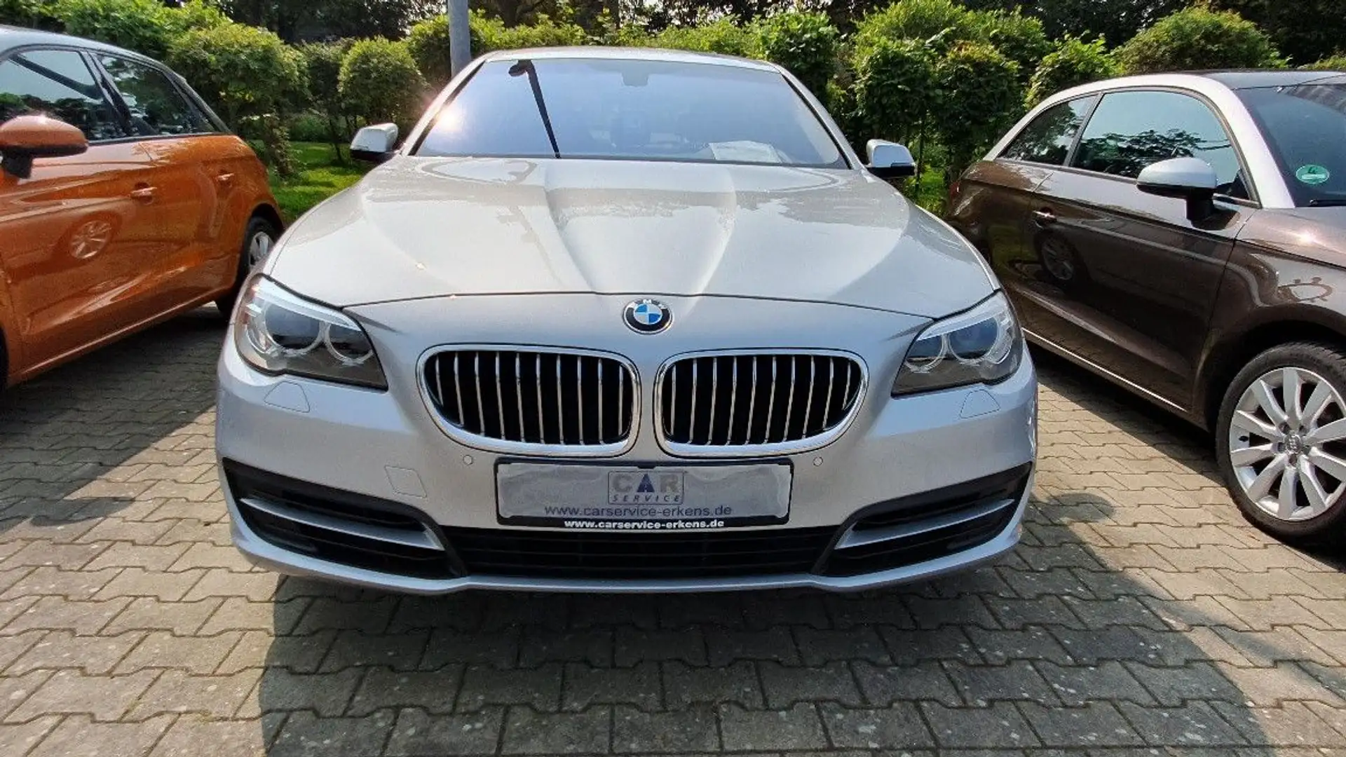 BMW 520 Baureihe 5 Lim. 520i Kamera BiXenon SH ALU ! Argent - 2