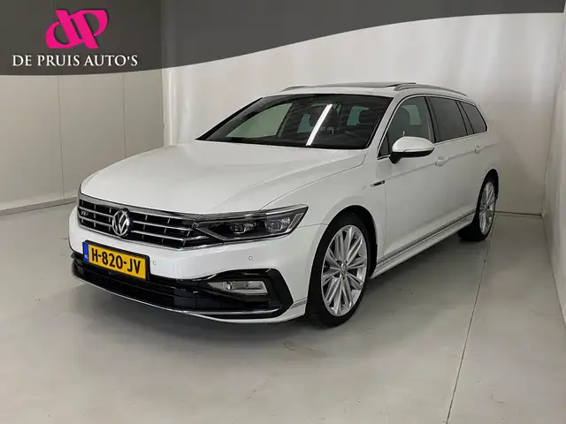 Volkswagen Passat Variant 2.0 TSI Elegance Business R Panodak Camera Trekhaa