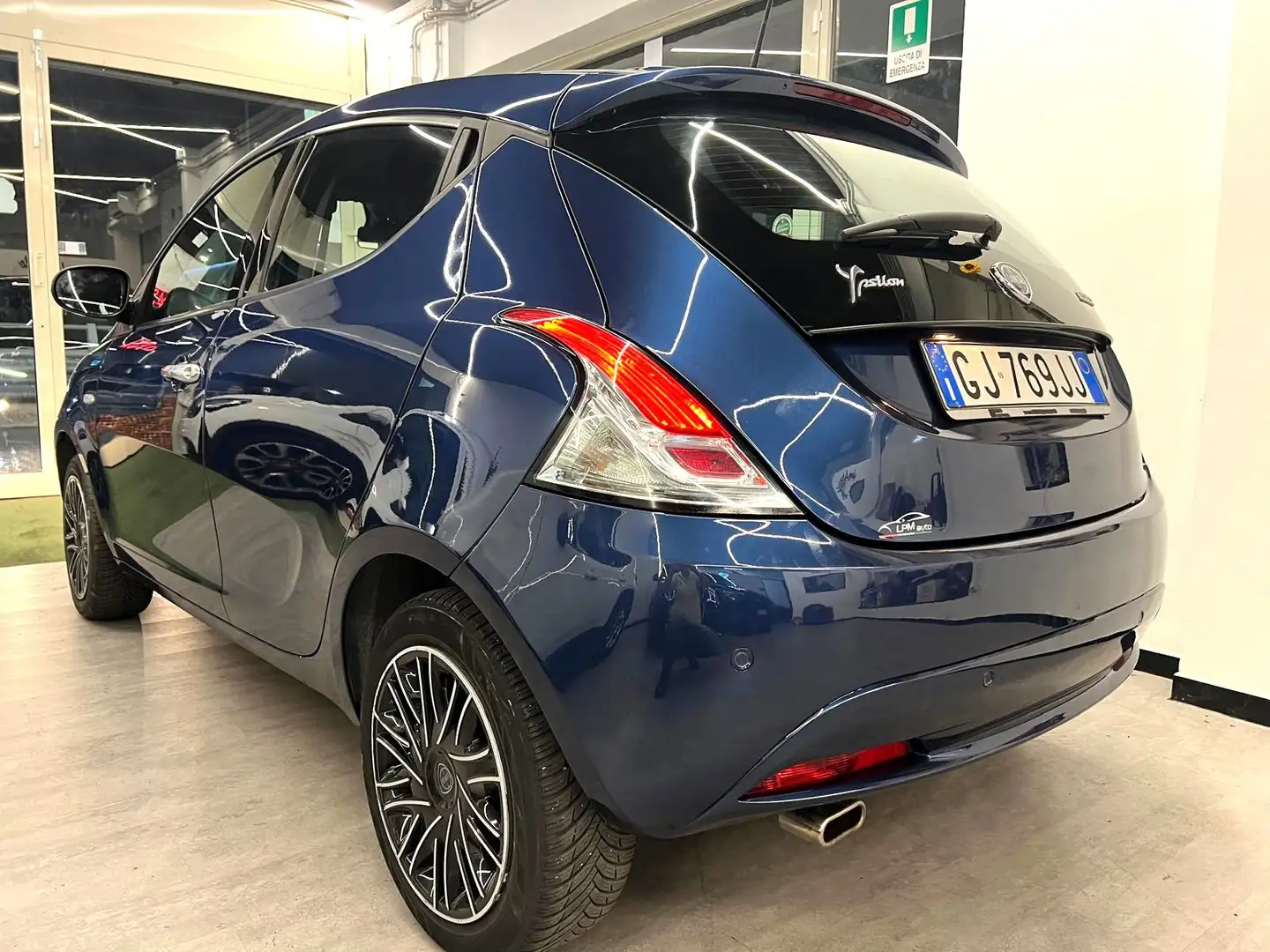 Lancia Ypsilon 1.0 hybrid Gold*NO VICOLI FINANZ*CRONOL TAGL*UNIPR Blu/Azzurro - 2