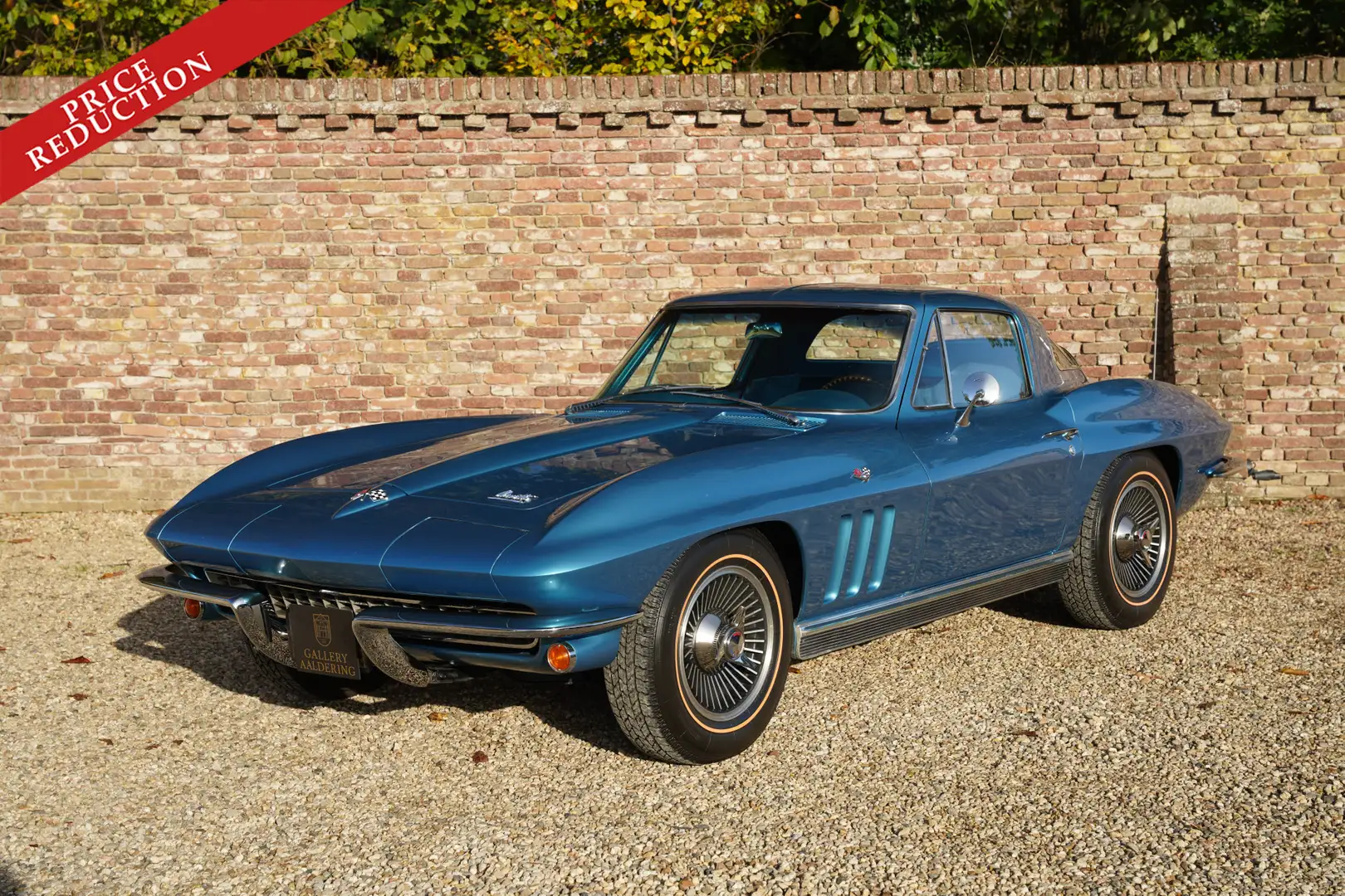 Chevrolet Corvette PRICE REDUCTION! Sting Ray Blue on Blue, Very nice Blue - 1