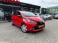 Toyota Aygo 1.0 VVT-i x-wave Rood - thumbnail 2