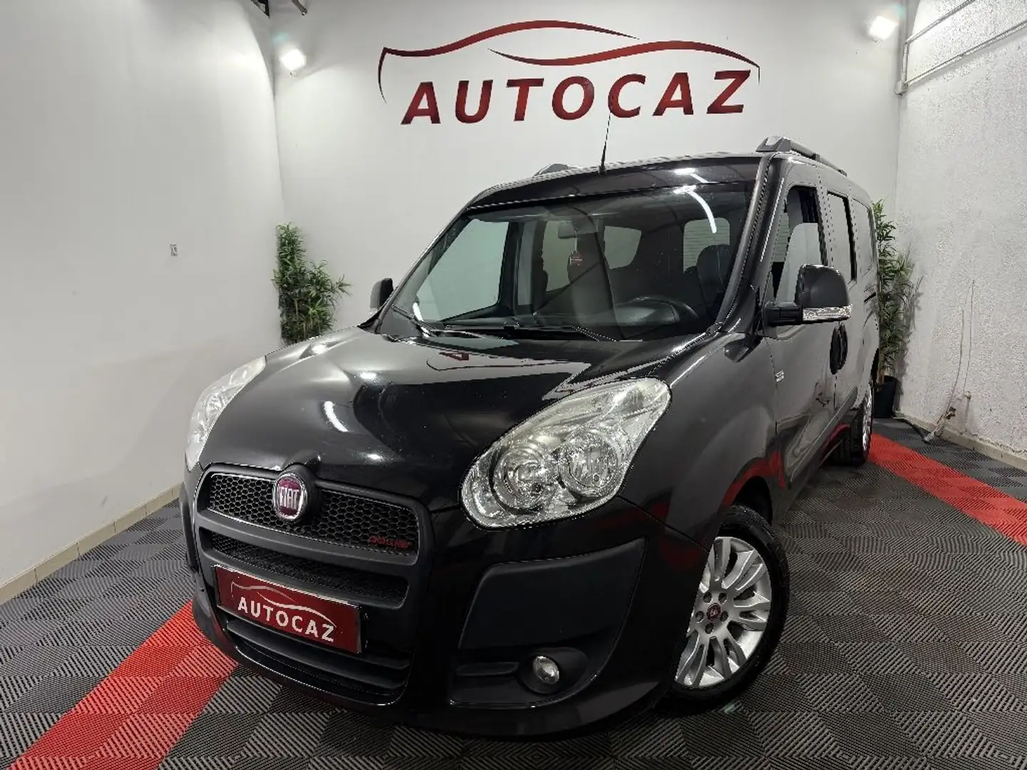 Fiat Doblo Maxi 2.0 Multijet 16v 135ch DPF Lounge %2B112500KM Noir - 1
