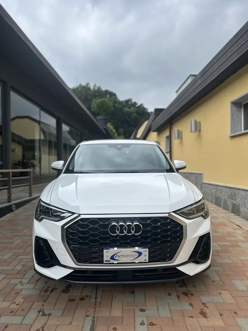 Audi Q3 Sportback 35 2.0 tdi Business Plus s-tronic Weiß - 1