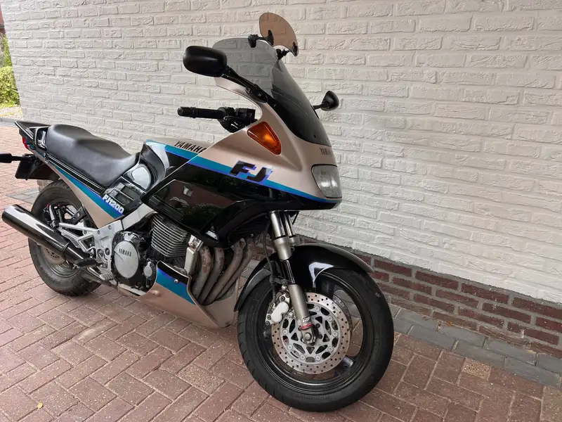 Yamaha FJ 1200 - foto 2