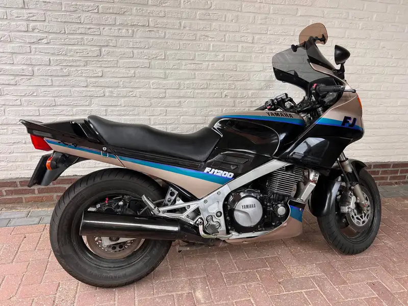 Yamaha FJ 1200
