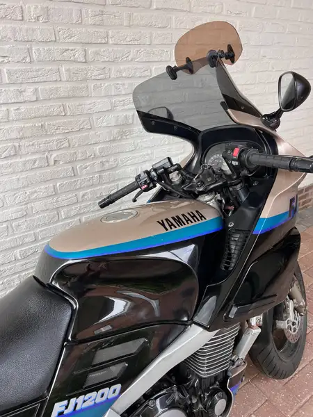 Yamaha FJ 1200 - foto 3