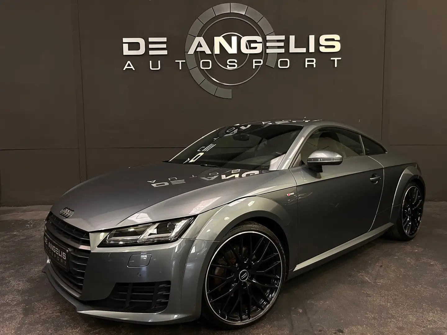 Audi QUATTRO S LINE Grau - 1