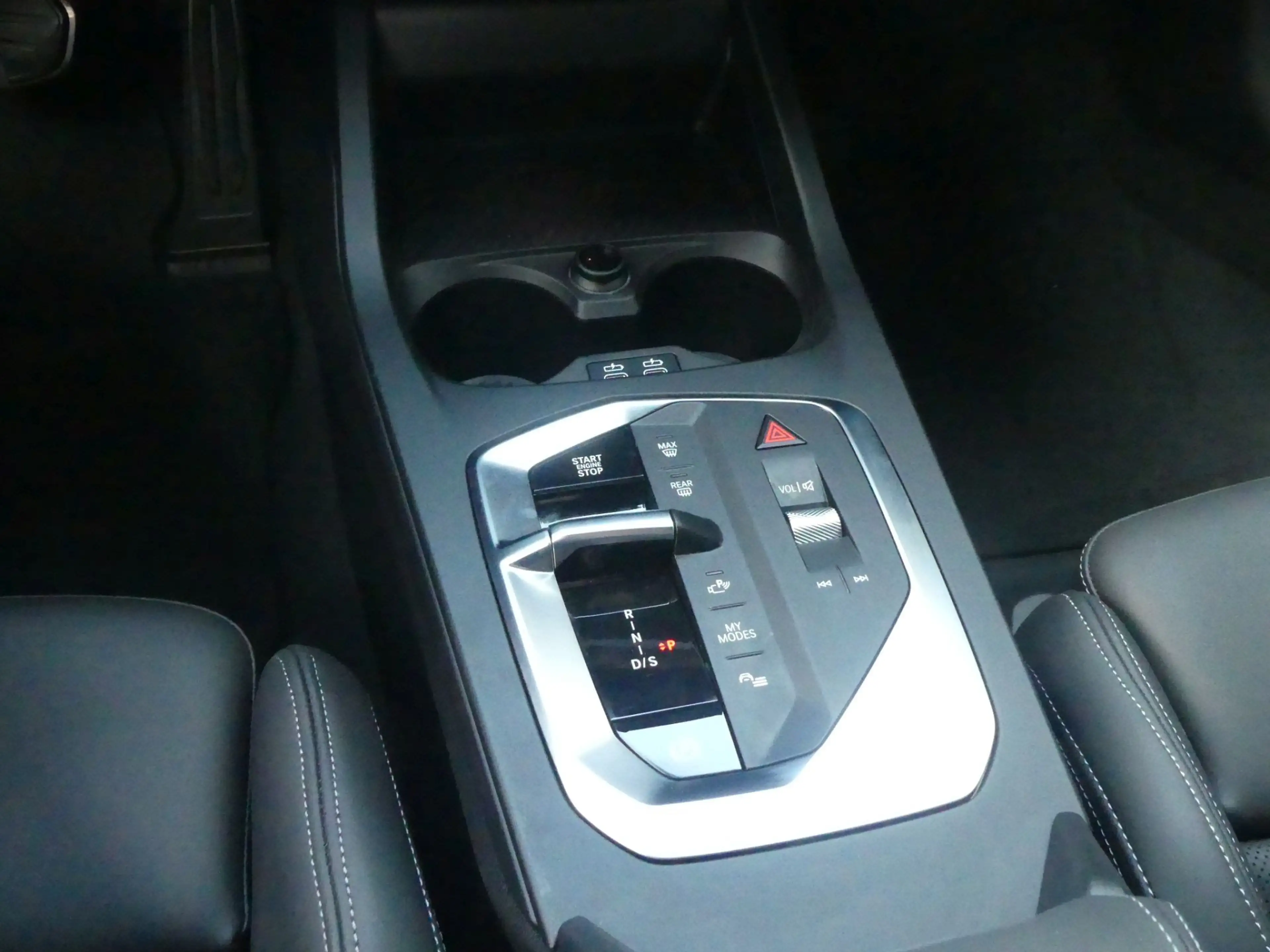 BMW 220 i M Sport PRO 360°-ACC°HIFI HarmK — photo 13