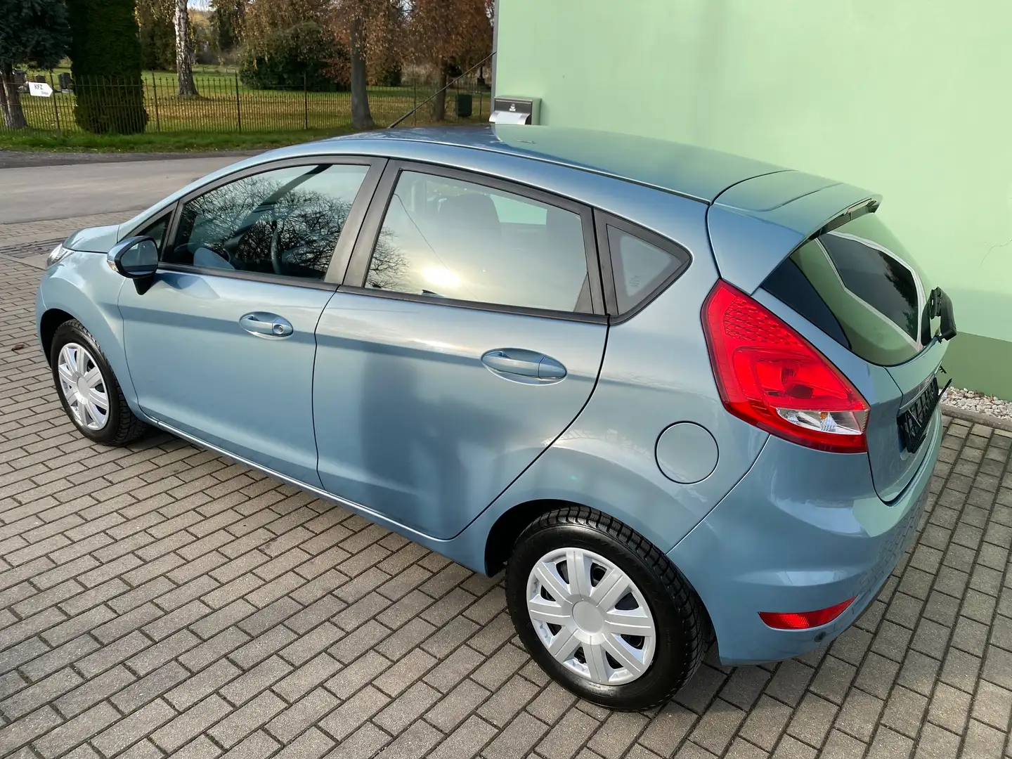 Ford Fiesta Trend*Nur 43Tkm*Scheckheftgepflegt*Winterpaket*Top Grau - 2