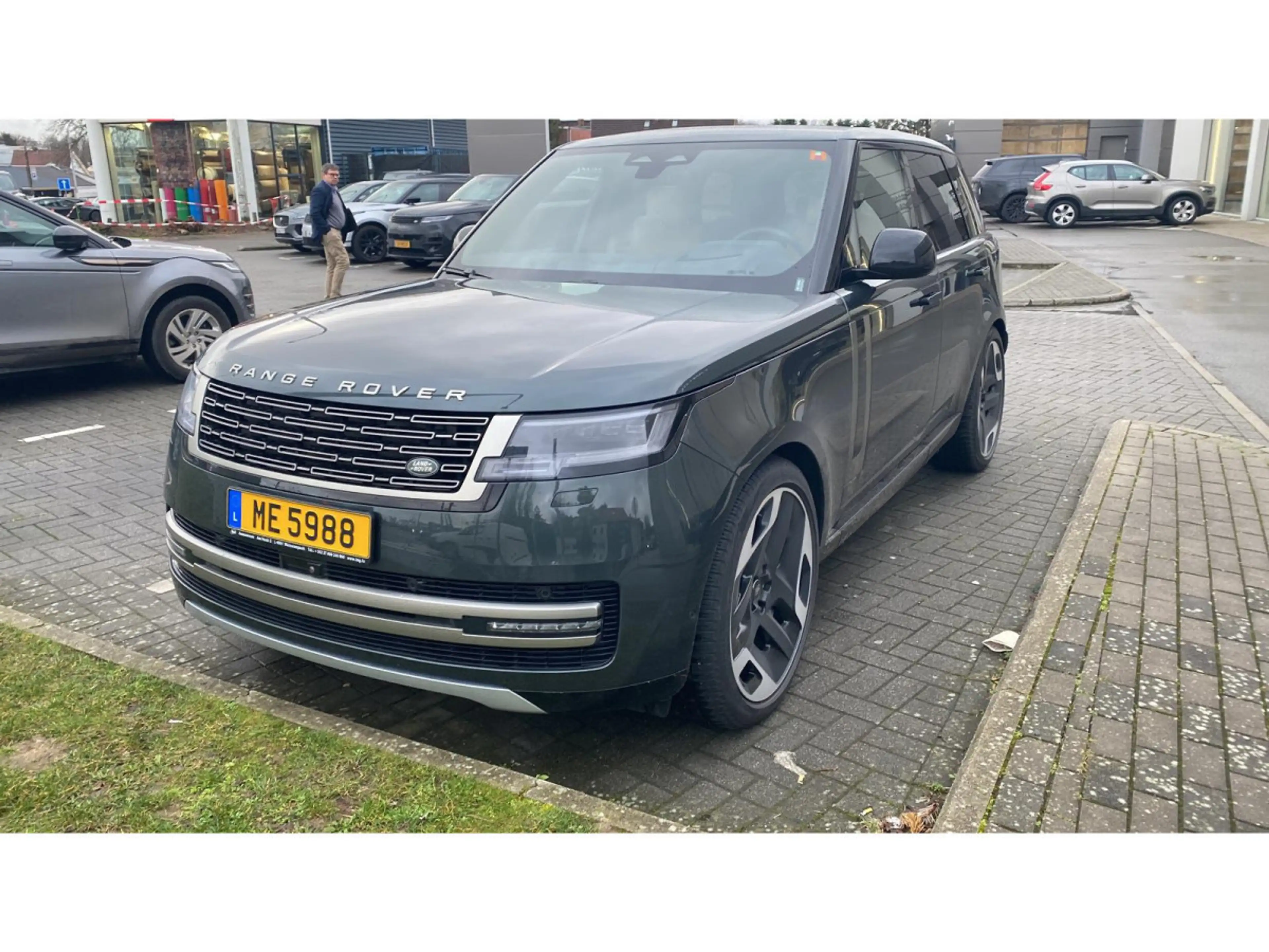 Land Rover Range Rover SE HSE P530 Full options 2nd SET je jantes 23 KAHN