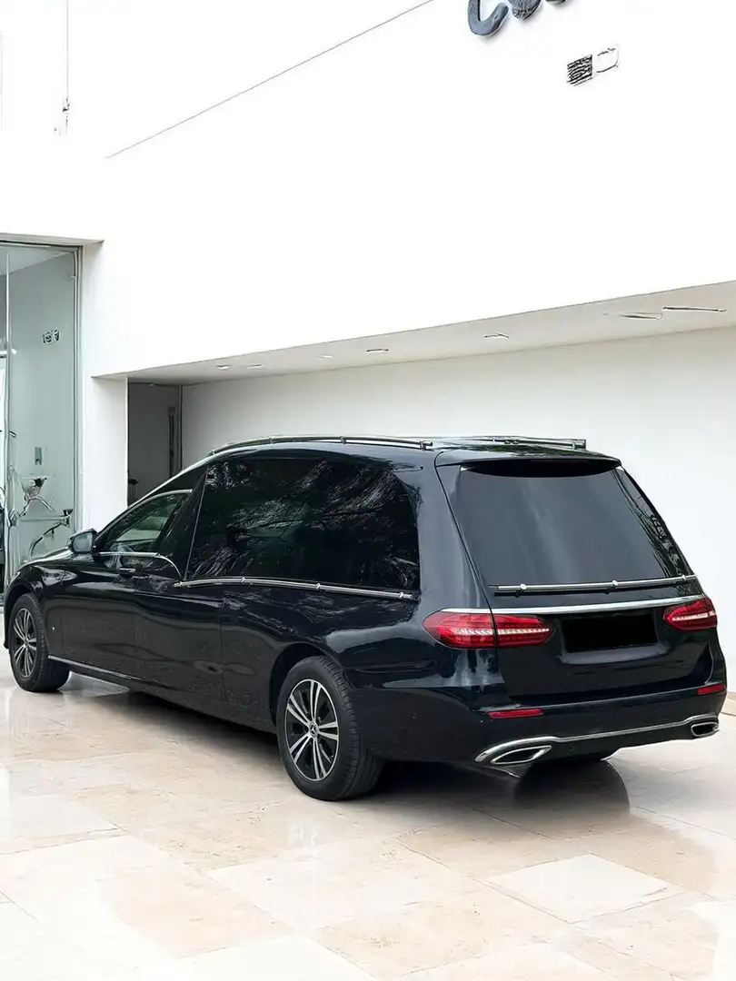 Mercedes-Benz E 220 /BESTATTUNGSWAGEN/LEICHENWAGEN/EURO6/1.HAND Noir - 2