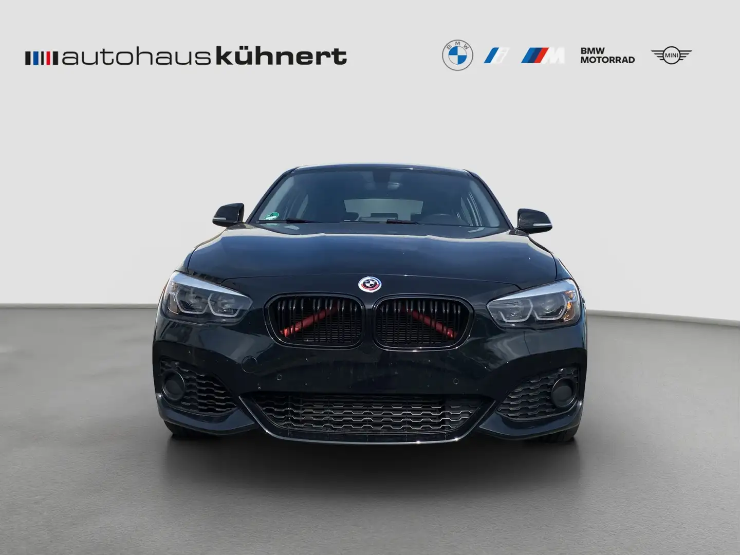BMW 118 i 5-Türer im Kundenauftrag Noir - 2