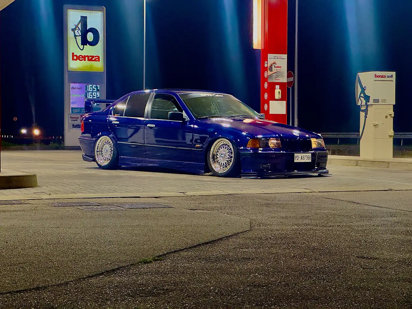 BMW 320 320i Europa Blu/Azzurro - 2