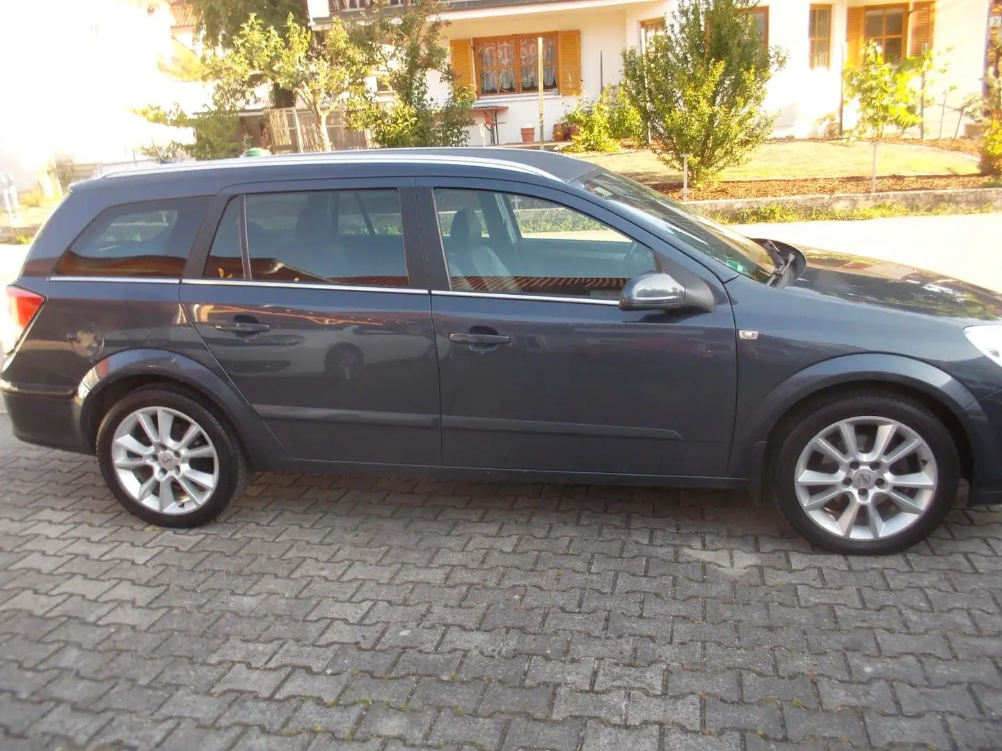 Opel Astra H Caravan Cosmo - 2