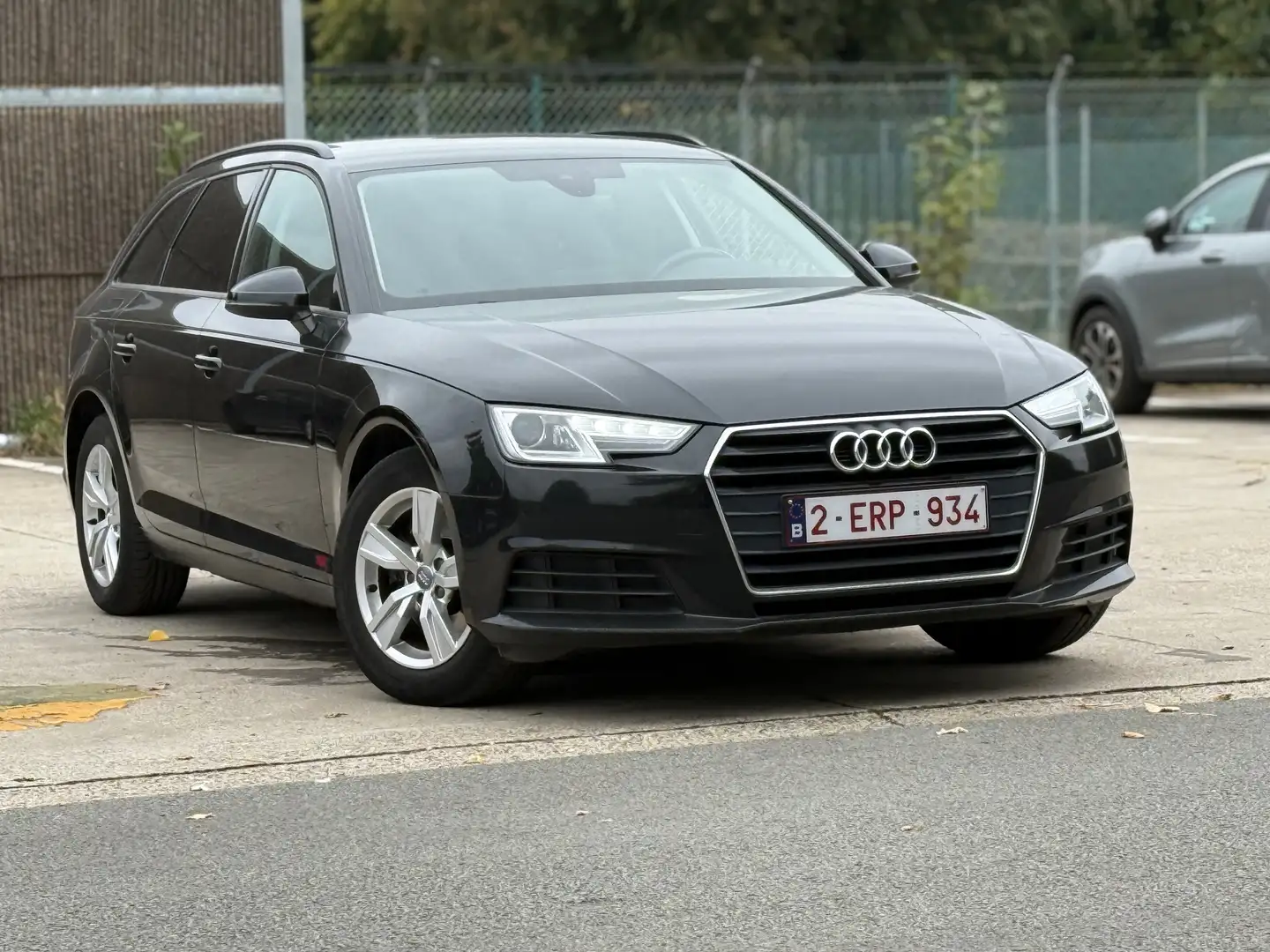 Audi A4 A4 Avant 30 TDI S tronic-2019-179000km-Automaat Zwart - 2
