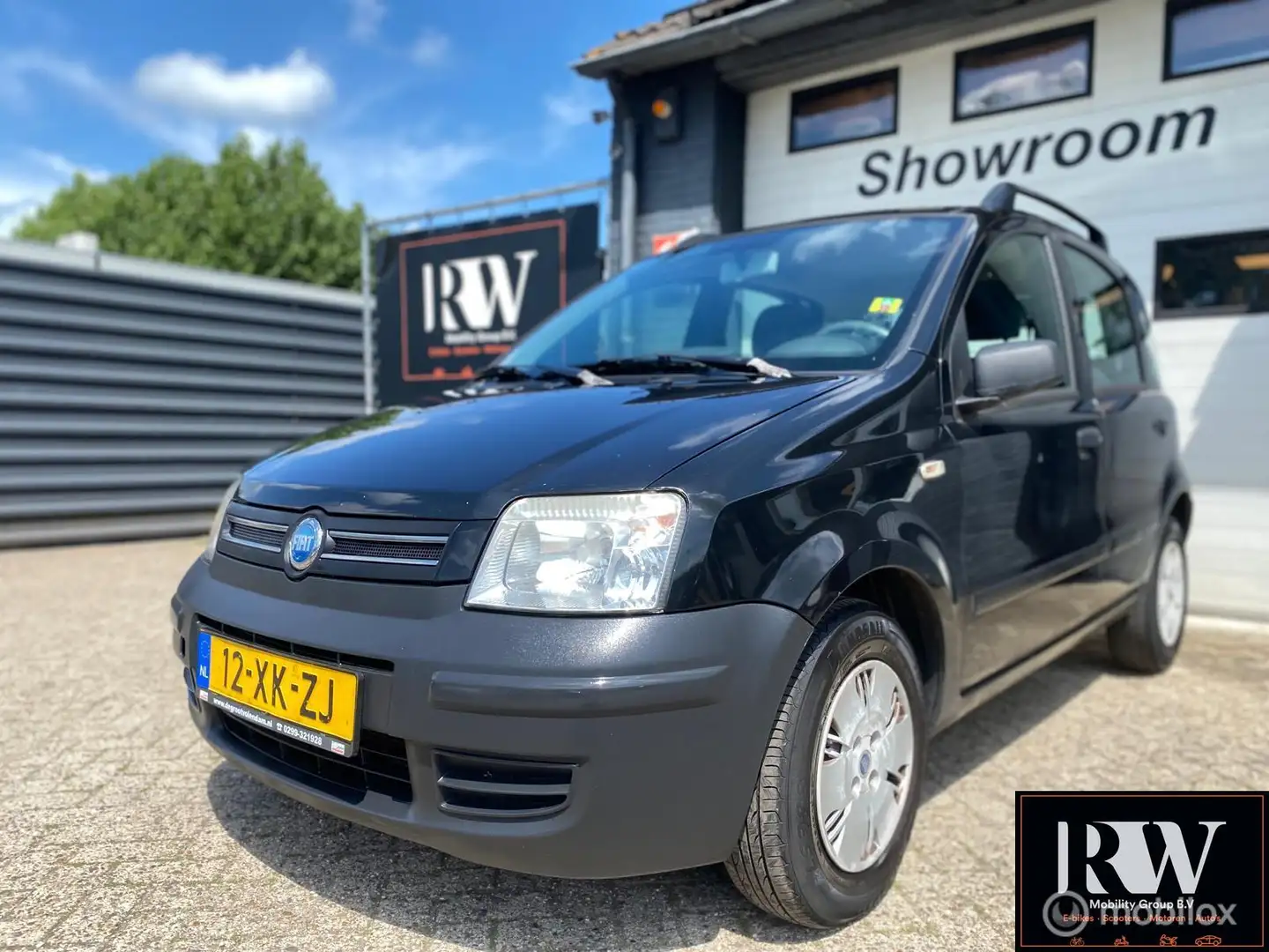 Fiat Panda 1.2 Dynamic met airco en nieuwe APK! Zwart - 1