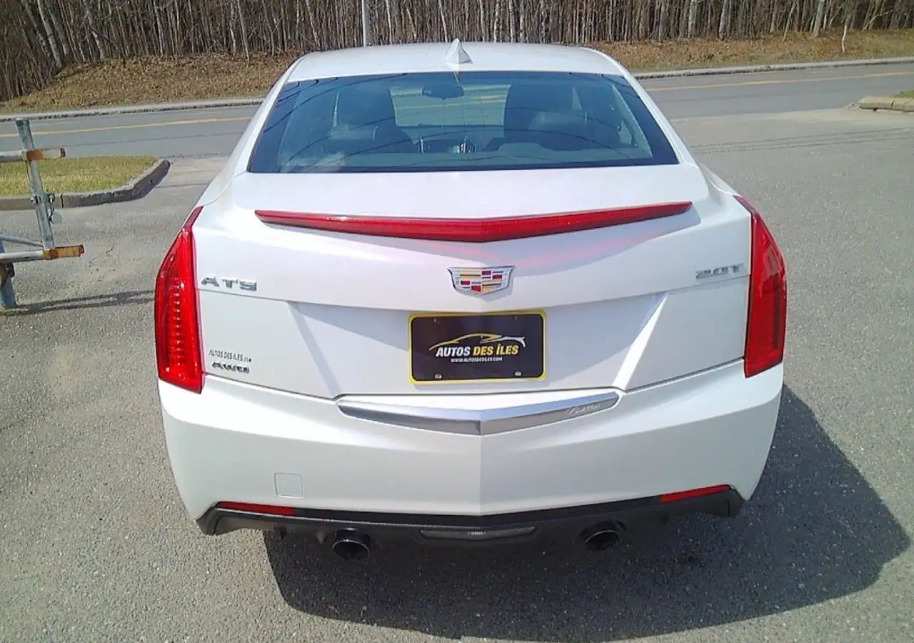 Cadillac ATS снимка Cadillac ATS