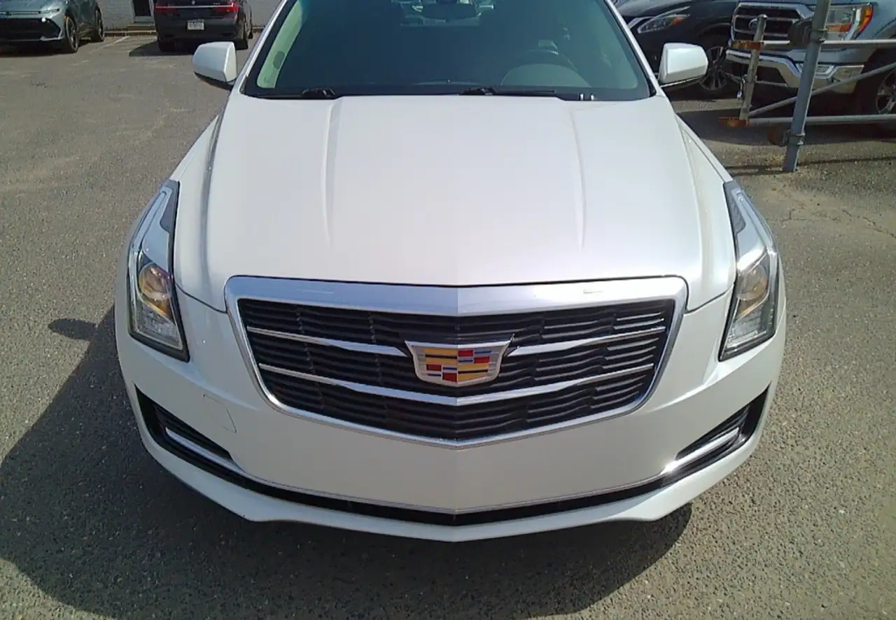 Cadillac ATS снимка Cadillac ATS