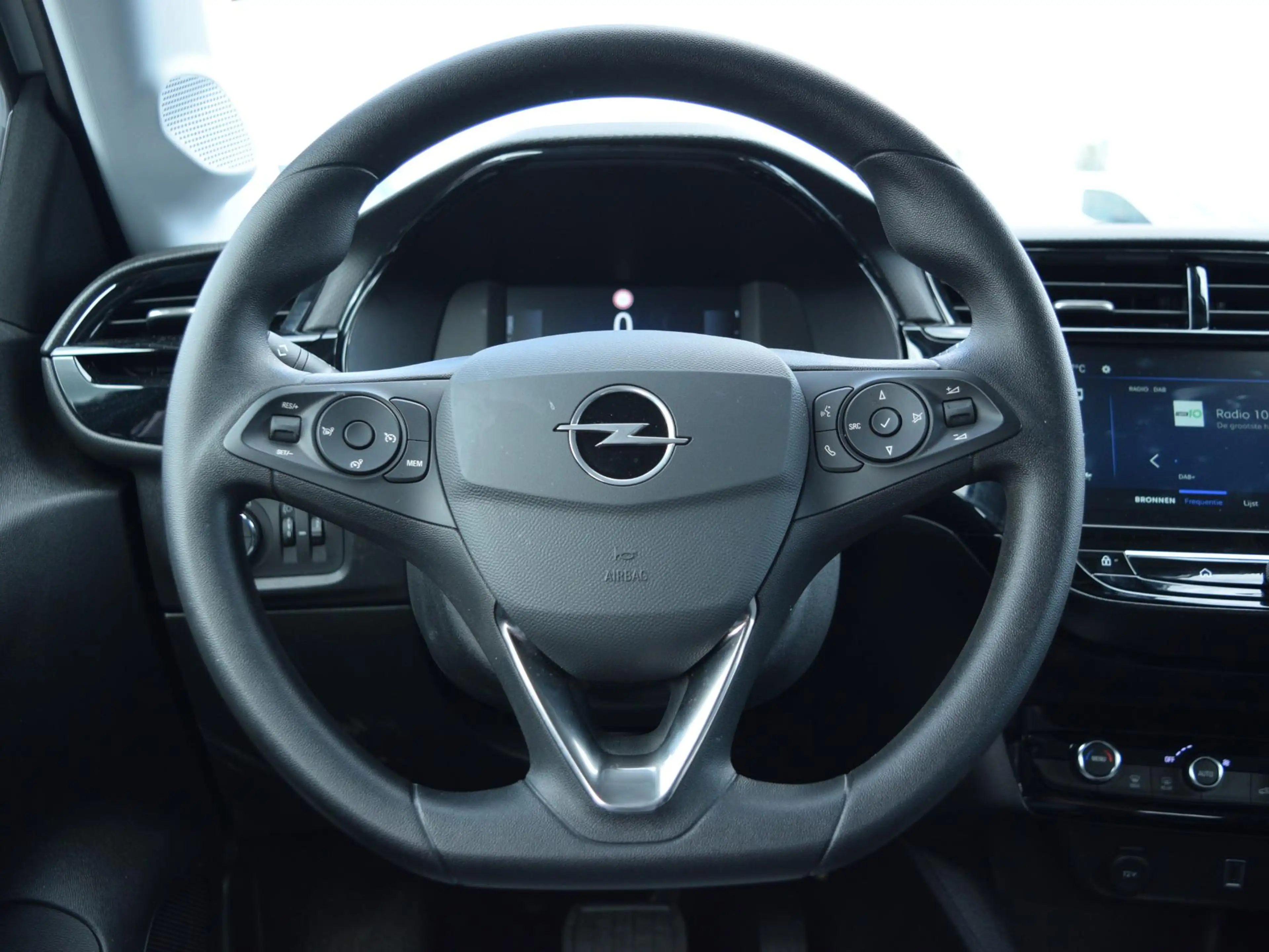 Opel Corsa-e Electric Long Range Business Edition 51 kWh PDC vo — photo 7
