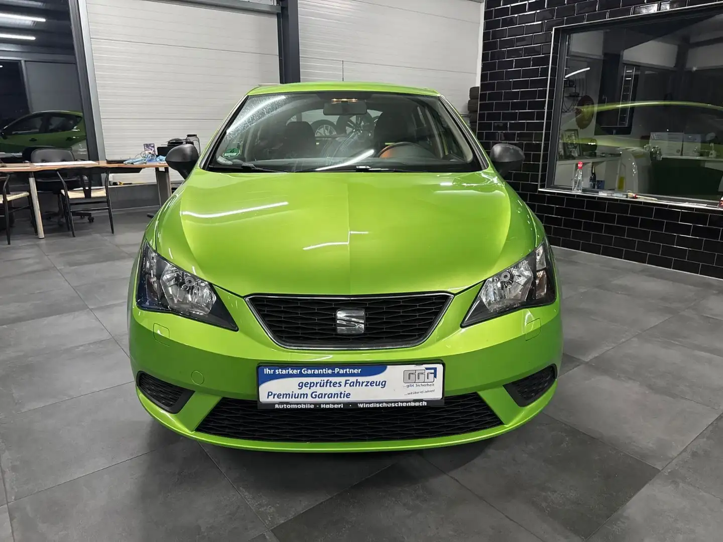 SEAT Ibiza 1.2 TSI 66kW Grün - 2