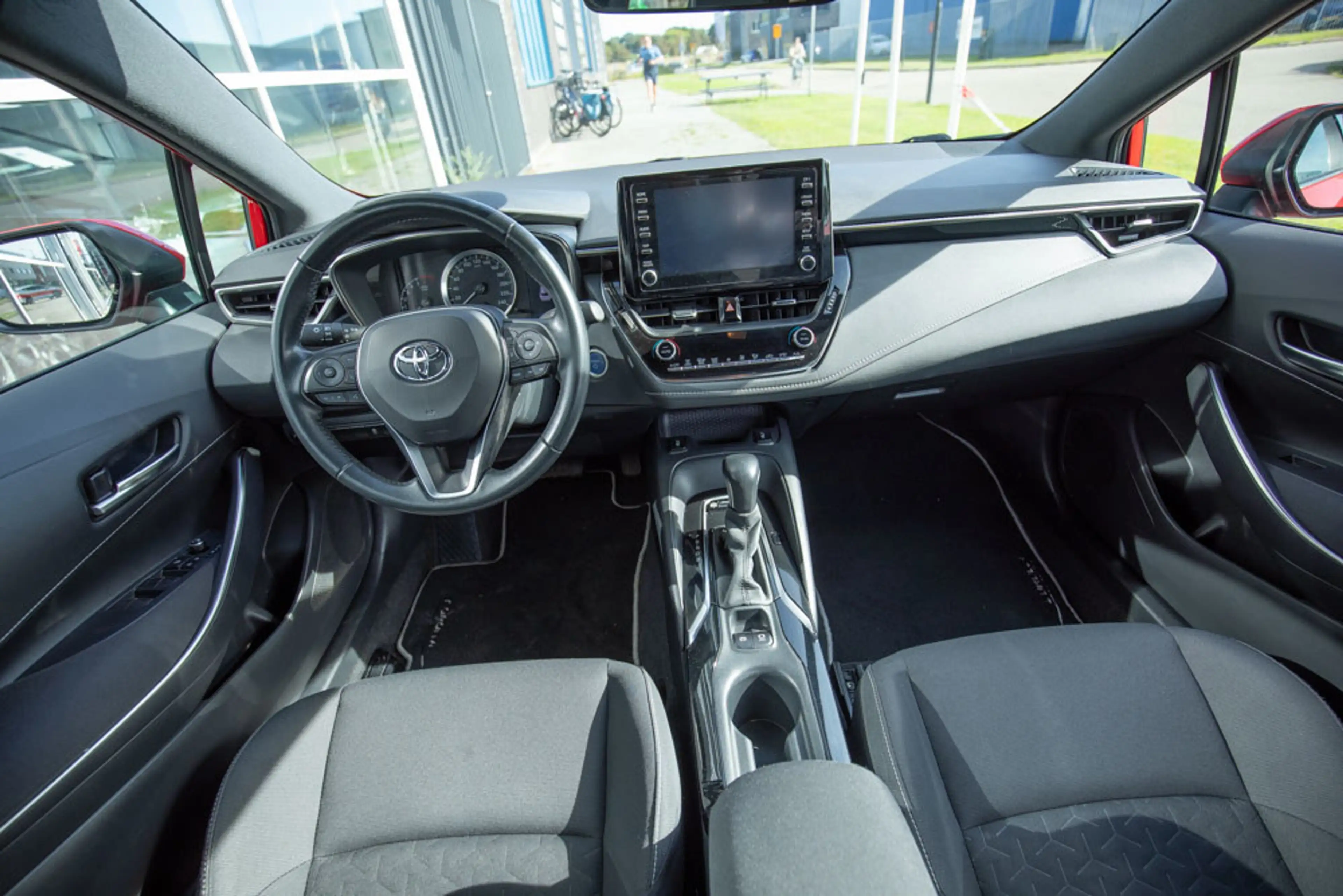 Toyota Corolla Touring Sports 1.8 Hybrid Business Plus Tech | Dod — photo 24
