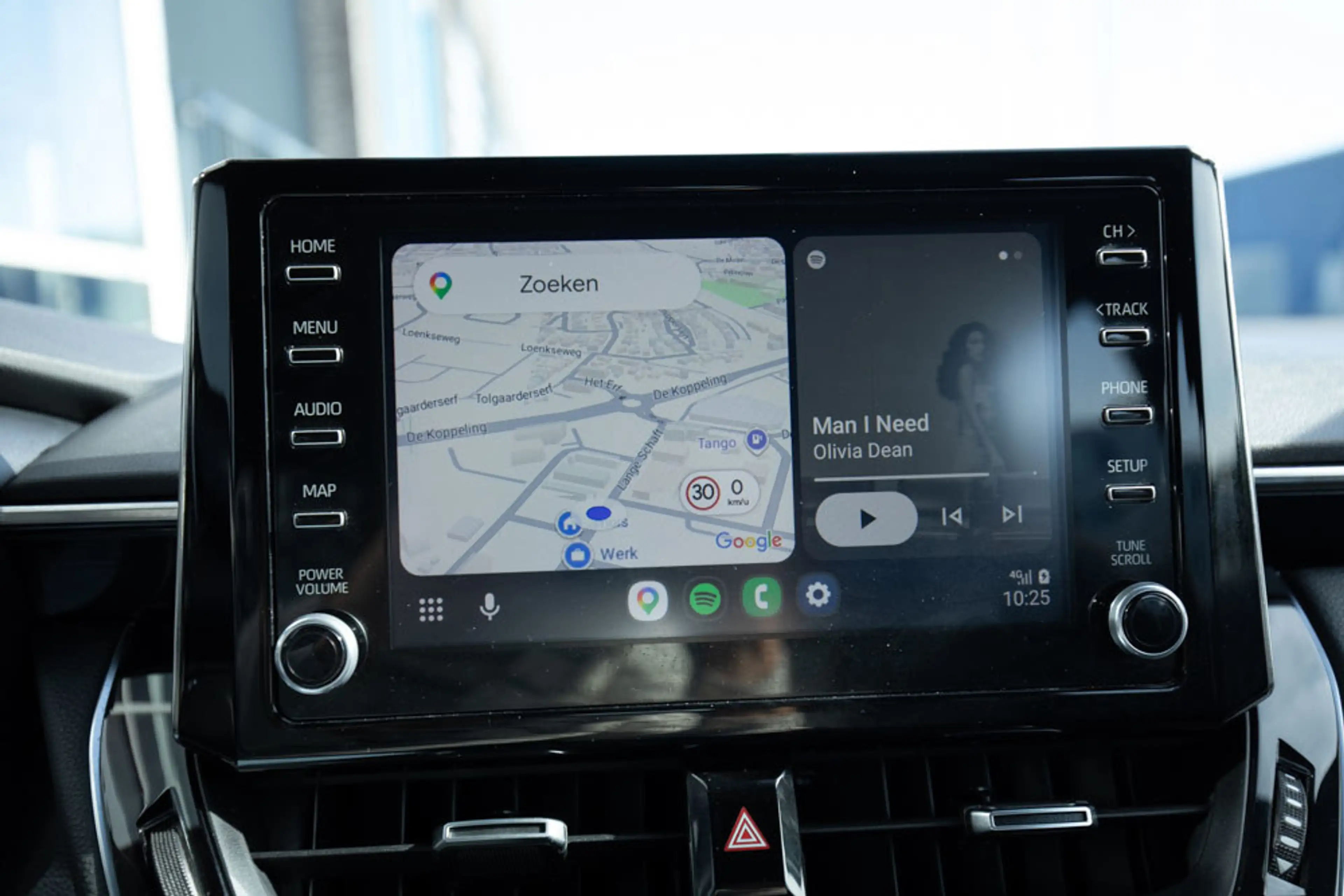 Toyota Corolla Touring Sports 1.8 Hybrid Business Plus Tech | Dod — photo 44