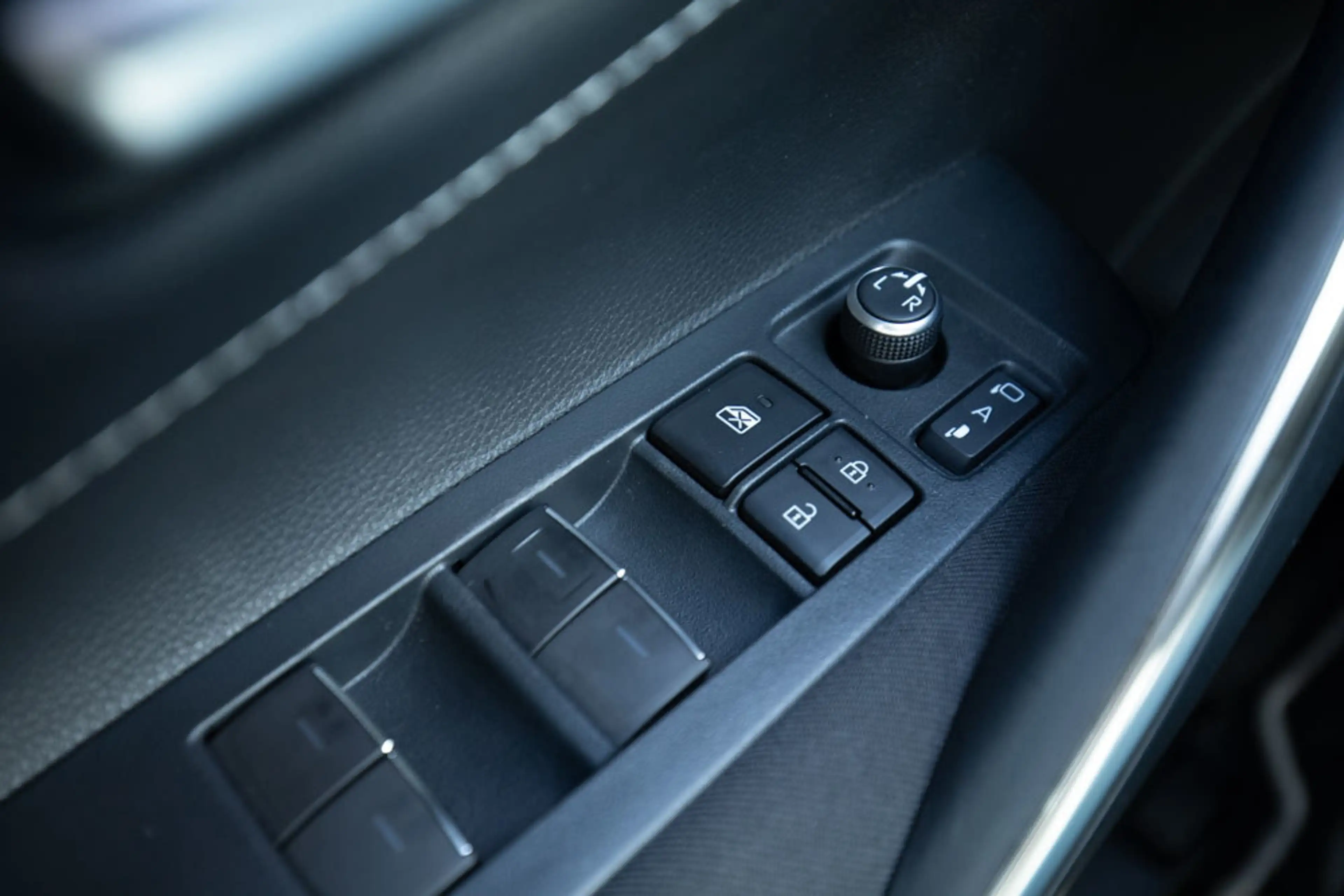 Toyota Corolla Touring Sports 1.8 Hybrid Business Plus Tech | Dod — photo 28