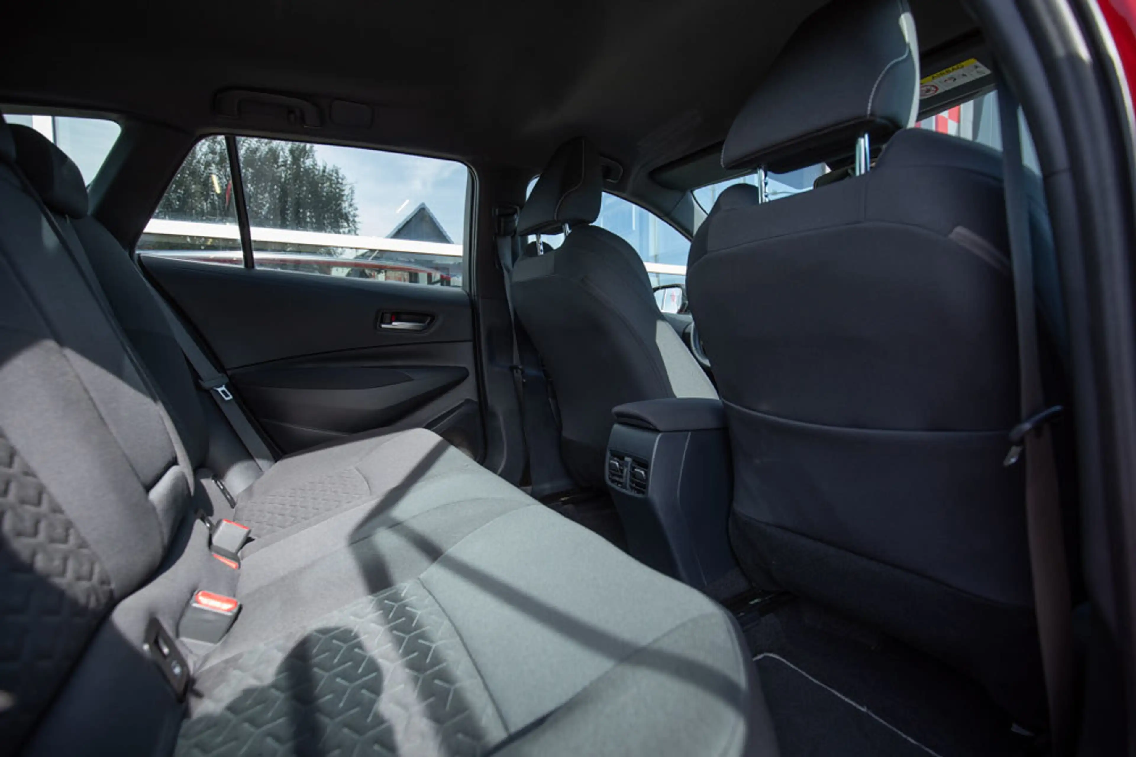 Toyota Corolla Touring Sports 1.8 Hybrid Business Plus Tech | Dod — photo 23