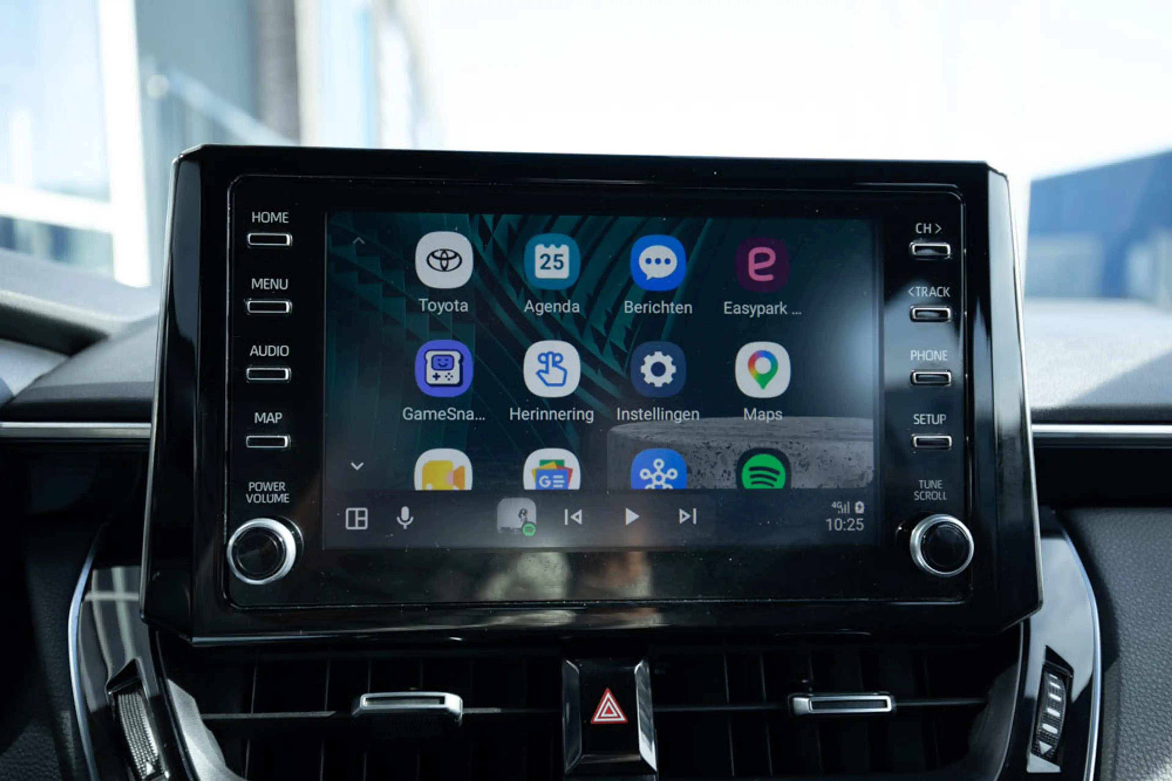 Toyota Corolla Touring Sports 1.8 Hybrid Business Plus Tech | Dod — photo 45