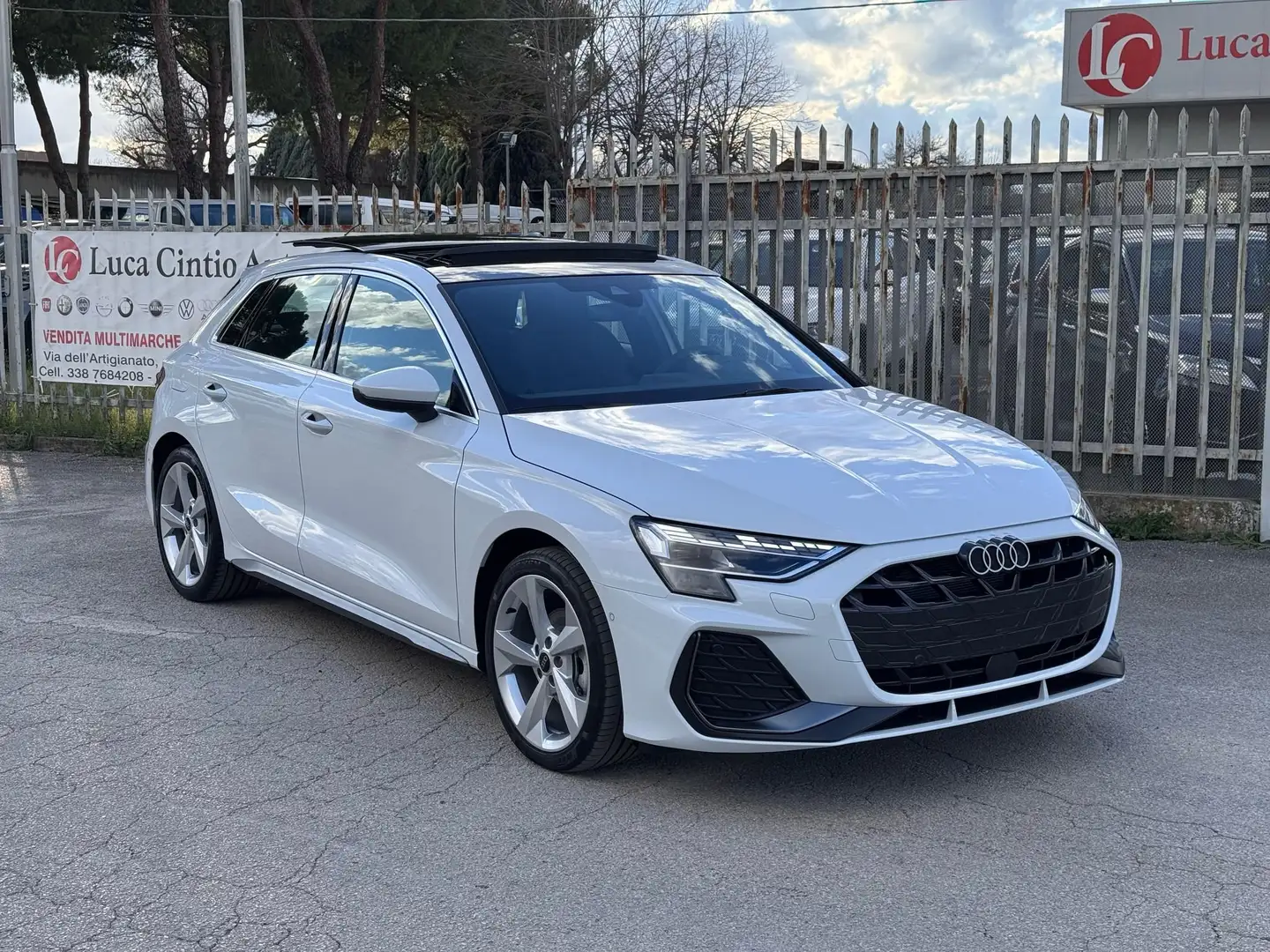 Audi A3 Sportback 35 2.0 tdi S line edition s-tronic Weiß - 1