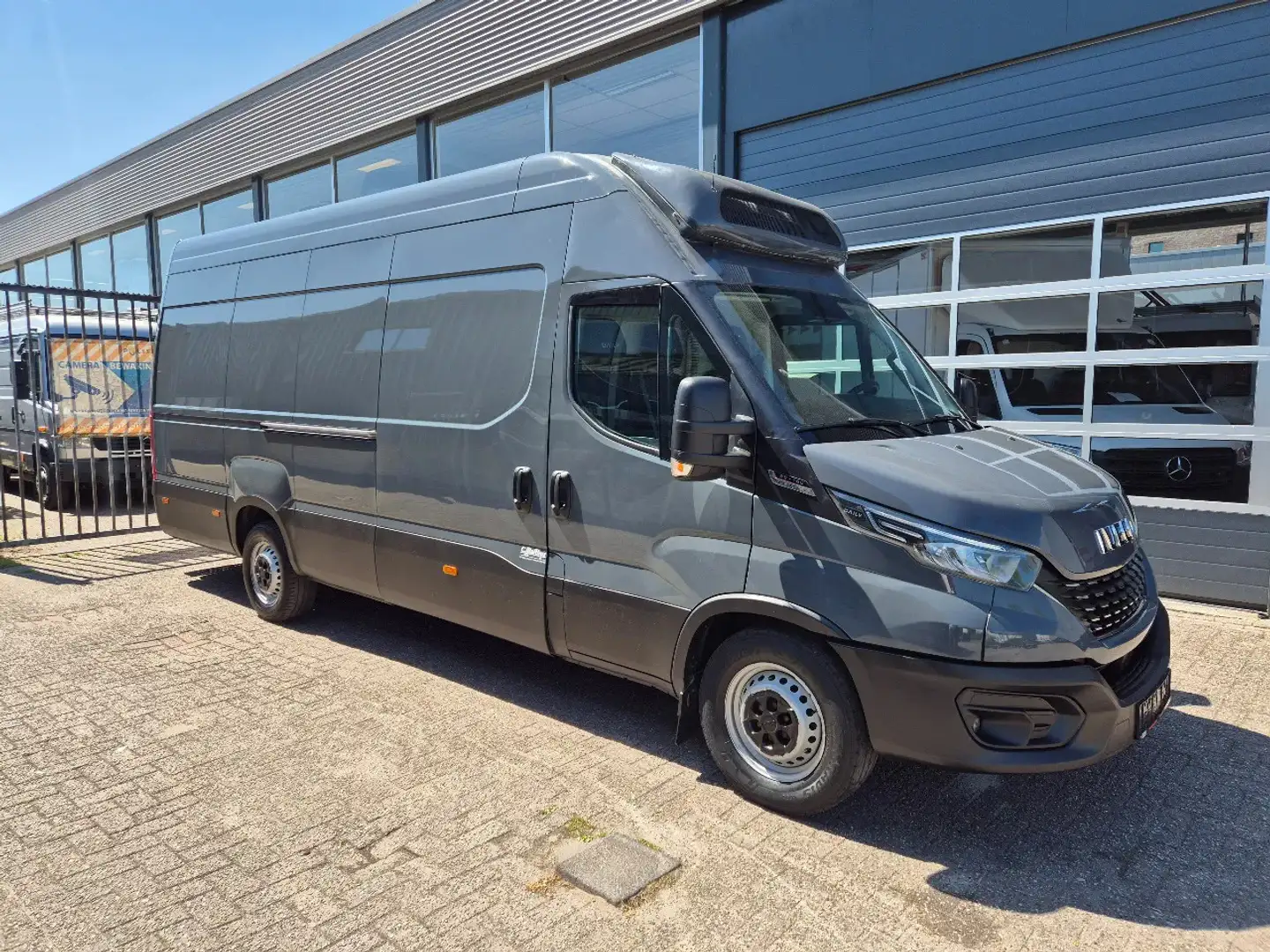 Iveco Daily 35S18 L4H3/ Fleischwagen/ Meattransport/ TK C 450 siva - 1